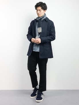 「アイテム（マフラー、ブルー系）」を使った、武井一輝さん（メンズ・173cm）の冬コーディネート
