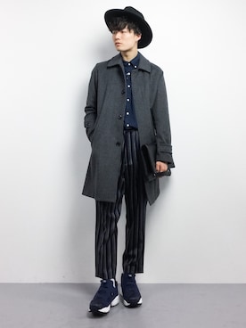 「シャツイン」｜「アイテム（ステンカラーコート）」を使った、武井一輝さん（メンズ・173cm）の冬コーディネート