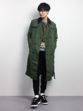 「URBAN RESEARCH（アーバンリサーチ）のアイテム（トレンチコート）」を使った、武井一輝さん（メンズ・173cm）の冬コーディネート