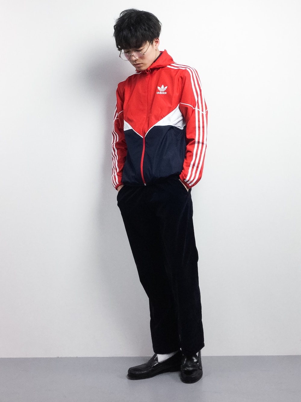 ADIDAS ORIGINALS : ADICOLOR ウィンドブレーカー adidas（アディダス）の「メンズ アディダス ウィンドブレーカー