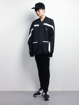 「DANKE SCHON（ダンケシェーン）のアイテム（ジャージ）」を使った、武井一輝さん（メンズ・173cm）の冬コーディネート