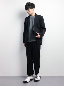 「RAGEBLUE（レイジブルー）のアイテム（クラッチバッグ）」を使った、武井一輝さん（メンズ・173cm）の冬コーディネート