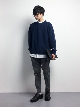 「ノーカラーシャツ」｜「アイテム（スウェット）」を使った、武井一輝さん（メンズ・173cm）の冬コーディネート