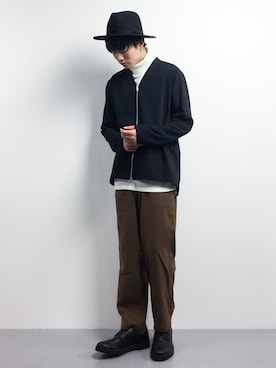 「JUNRED（ジュンレッド）の【ゆったり暖かい】ウォームクロスワイドテーパードパンツ（その他パンツ）」を使った、武井一輝さん（メンズ・173cm）の冬コーディネート