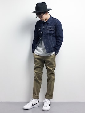 「JUNRED（ジュンレッド）のアイテム（チノパンツ）」を使った、武井一輝さん（メンズ・173cm）の冬コーディネート