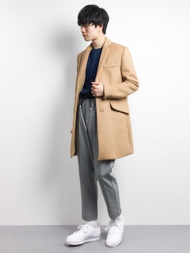 「STUDIOUS（ステュディオス）のアイテム（チェスターコート）」を使った、武井一輝さん（メンズ・173cm）の春コーディネート
