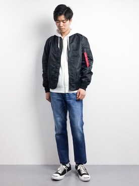 「ZIP FIVE（ジップファイブ）のアイテム（MA-1）」を使った、武井一輝さん（メンズ・173cm）の春コーディネート