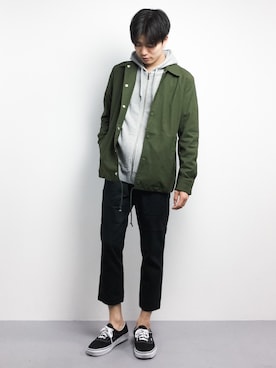 「A.P.C.（アーペーセー）のアイテム（パーカー）」を使った、武井一輝さん（メンズ・173cm）の春コーディネート