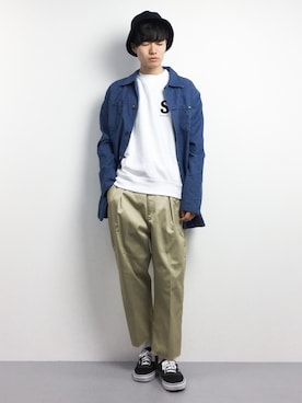 「STUSSY（ステューシー）のアイテム（スウェット）」を使った、武井一輝さん（メンズ・173cm）の春コーディネート