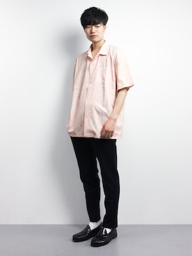 「unrelaxing（アンリラクシング）のアイテム」を使った、武井一輝さん（メンズ・173cm）の春コーディネート