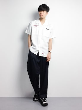 「BEN DAVIS（ベンデイビス）のアイテム（シャツ/ブラウス）」を使った、武井一輝さん（メンズ・173cm）の春コーディネート