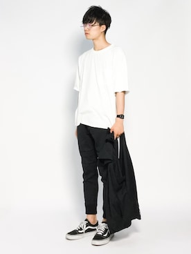 武井一輝さんの「DETAILS/クロップドRIB PANTS」を使ったコーディネート