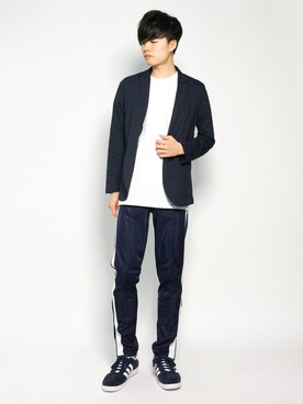 「ネイビー×ホワイト」｜「アイテム（その他アウター）」を使った、武井一輝さん（メンズ・173cm）の秋コーディネート