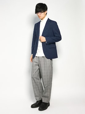 「MACKINTOSH PHILOSOPHY（ﾏｯｷﾝﾄｯｼｭ ﾌｨﾛｿﾌｨｰ）のアイテム」を使った、武井一輝さん（メンズ・173cm）の秋コーディネート