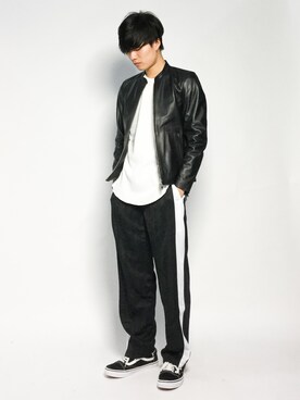 「STUDIOUS（ステュディオス）のアイテム（ライダースジャケット）」を使った、武井一輝さん（メンズ・173cm）の秋コーディネート