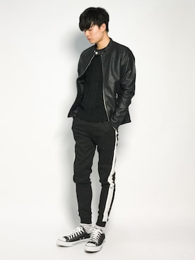 「jiggys shop（ジギーズショップ）のアイテム（ライダースジャケット）」を使った、武井一輝さん（メンズ・173cm）の秋コーディネート