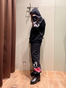 「らふこーで」｜「アイテム（スウェットパンツ）」を使った、hzktoさん（レディース・161cm）の冬コーディネート
