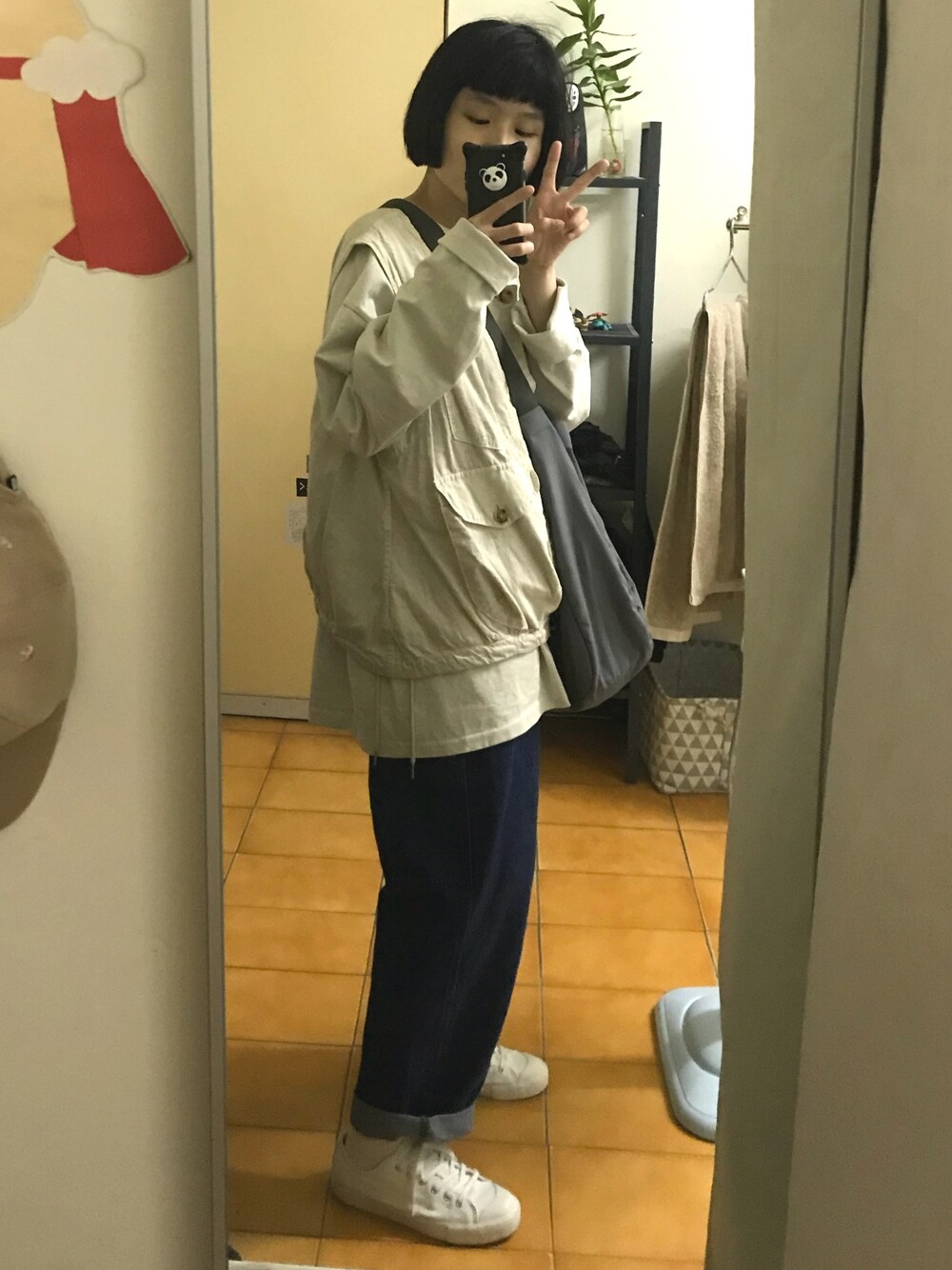 「日系极简、日系休闲」｜「niko and...のアイテム（パンツ、ブルー系）」を使った、黃品さん（レディース・160cm）の秋コーディネートの1枚目の写真