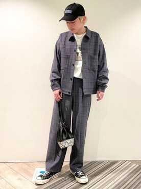 「JUNRED（ジュンレッド）のアイテム（ショルダーバッグ）」を使った、EIJIさん（メンズ・173cm）の春コーディネート