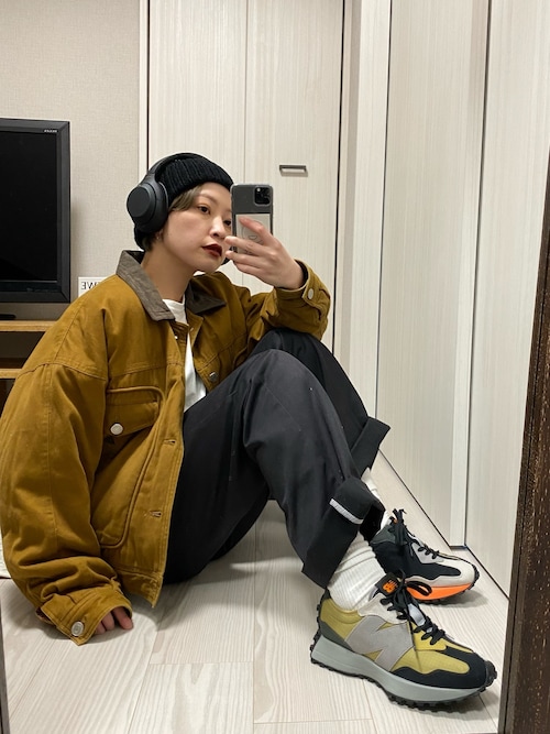 スピーカーを使ったレディース人気ファッションコーディネート Avanca