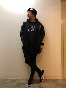 「やっぱりストリートが好き」｜「アイテム（ハンチング/ベレー帽）」を使った、チャムさん（メンズ・168cm）の秋コーディネート