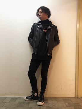 「ロゴパーカー」｜「アイテム（ライダースジャケット）」を使った、チャムさん（メンズ・168cm）の冬コーディネート