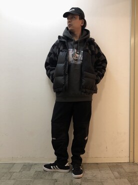「DISCOVERED（ディスカバード）のアイテム（ジャケット/アウター）」を使った、チャムさん（メンズ・168cm）の冬コーディネート