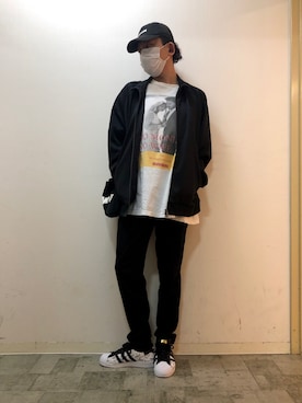 「コロナに負けない」｜「アイテム（ジャージ）」を使った、チャムさん（メンズ・168cm）の春コーディネート