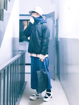 「アイテム（音楽/本・雑誌）」を使った、坂口 寿一朗さん（メンズ・171cm）の冬コーディネート