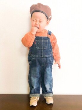 「Levi's（リーバイス）のアイテム（サロペット/オーバーオール）」を使った、akishiさん（キッズ・80cm）の冬コーディネート