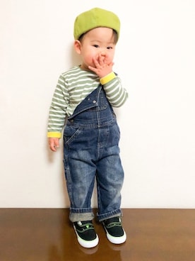 「Levi's（リーバイス）のアイテム（サロペット/オーバーオール）」を使った、akishiさん（キッズ・90cm）の冬コーディネート