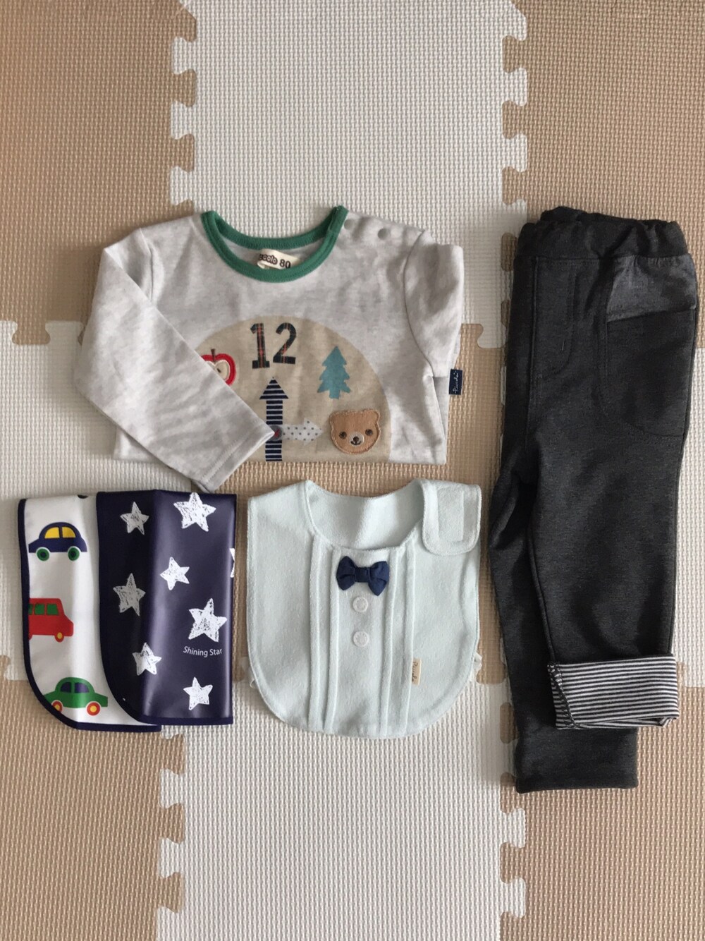 「ベビー」｜「no brandのアイテム（その他ベビー用品、グレー系）」を使った、いっちところさん（レディース・161cm）の秋コーディネートの1枚目の写真