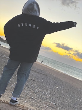 「STUSSY（ステューシー）のアイテム（ブルゾン）」を使った、sayaさん（レディース・158cm）の冬コーディネート