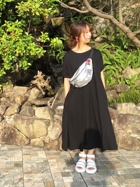 「アイテム（ボディバッグ/ウエストポーチ、シルバー系）」を使った、mii.さん（レディース・158cm）の夏コーディネート