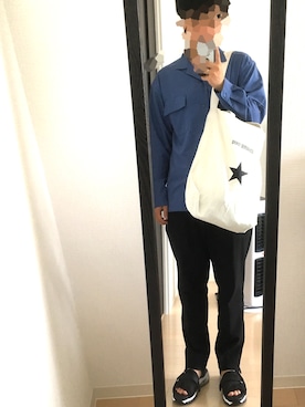 「CONVERSE TOKYO（コンバーストウキョウ）のアイテム（ショルダーバッグ）」を使った、郁海さん（メンズ・167cm）の春コーディネート