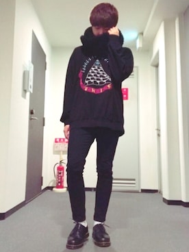 「UNIF（ユニフ）のアイテム（トップス）」を使った、Hello 【フォロバ100%】さん（メンズ・170cm）の冬コーディネート