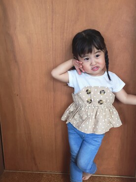 「Birthday（バースデイ）のアイテム（Tシャツ/カットソー、ベージュ系）」を使った、rikomakoさん（キッズ・90cm）の夏コーディネート