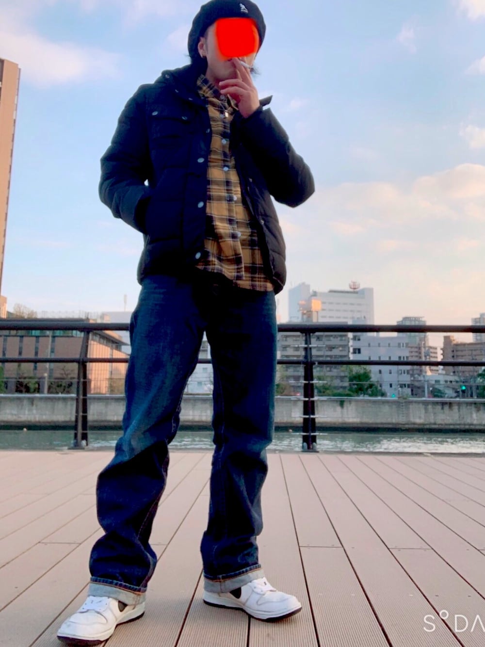 「ストリート、90’s、チェックシャツ、リーバイス503、503、ダンク、dunk」｜「KANGOLの【KANGOL】SMU Wool Galaxy（ハンチング/ベレー帽、ブラック系）」を使った、Tさん（メンズ・165cm）の冬コーディネートの1枚目の写真