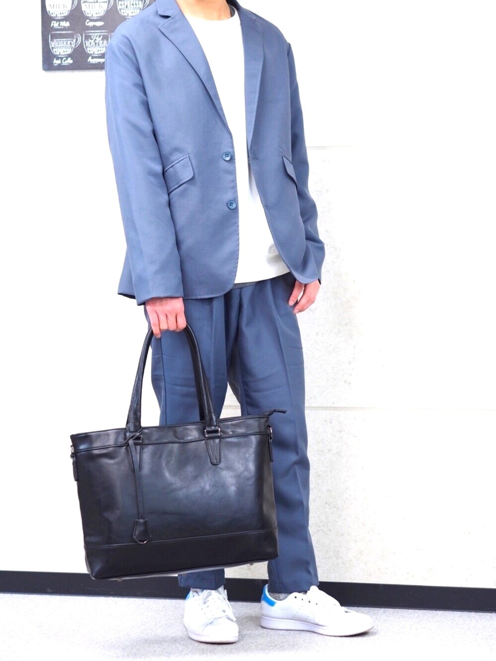 「シンプルコーデ、春、キレイめ、おしゃれさんと繋がりたい、GUSCIO、GUSCIO UOMO、POUTOJOURU、今日のコーデ、170cm、ASTRONOMY」｜「ASTRONOMYのポリトロリラックスアーバンフィットテーラード＆テーパードパンツ セットアップ（テーラードジャケット、グレー系）」を使った、けんTea☕️さん（メンズ・170cm）の冬コーディネートの1枚目の写真