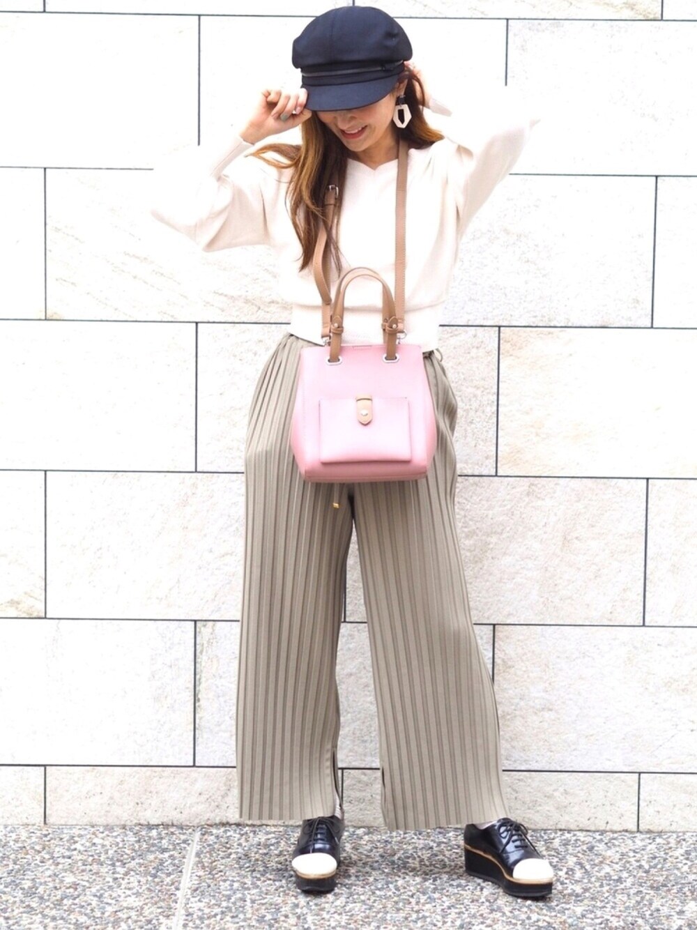 「CA4LA、春コーデ、帽子、POUTOJOURU、GUSCIO、GUSCIO UOMO、プリーツ、Lily Brown、AS KNOW AS、今日のコーデ」｜「CA4LAのRDCAS TWILL（キャスケット、ブラック系）」を使った、けんTea☕️さん（メンズ・170cm）の春コーディネートの1枚目の写真