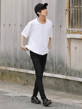 「UNIQLO（ユニクロ）のWOMEN ウルトラストレッチジーンズ（デニムパンツ）」を使った、satoshiさん（メンズ・172cm）の夏コーディネート