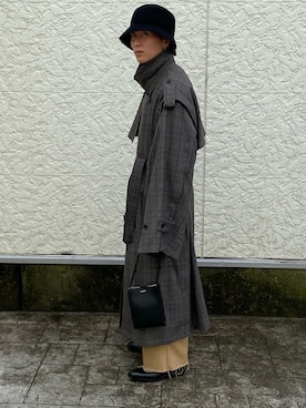 「VICTIM（ヴィクティム）のVICTIM ヴィクティム / SEAMLESS BIG COAT / VTM-22-C-001」を使った、熊谷一平さんのコーディネート