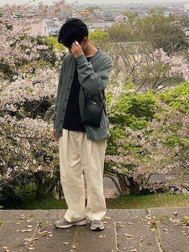 「ADPOSION（アドポーション）のアイテム（アクセサリー）」を使った、熊谷一平さん（メンズ・165cm）の春コーディネート