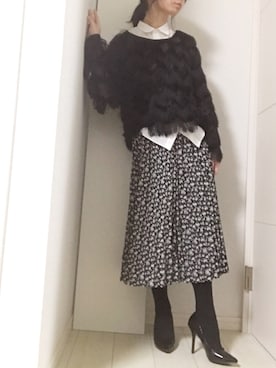 「GU（ジーユー）のアイテム（スカート、ブラック系）」を使った、KAORIさん（レディース）の春コーディネート