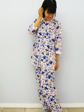 「フラワープリント」｜「アイテム（ルームウェア）」を使った、キッドブルーさん（レディース・153cm）の春コーディネート