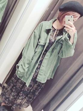 「ZARA（ザラ）のアイテム（ジャケット/アウター、グリーン系）」を使った、yさん（レディース）の冬コーディネート