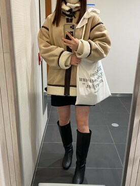 「apres jour mignon（アプレジュールミニョン）のアイテム（ムートンコート）」を使った、sさん（レディース・162cm）の秋コーディネート