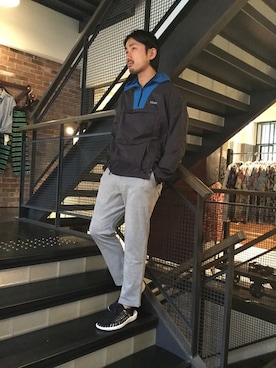 「アンクルパンツ」｜「アイテム（ナイロンジャケット）」を使った、高瀬さん（メンズ・173cm）の春コーディネート