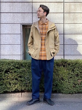 マウンテンパーカー ベージュ系 前面プリント コーディネート Zozotown