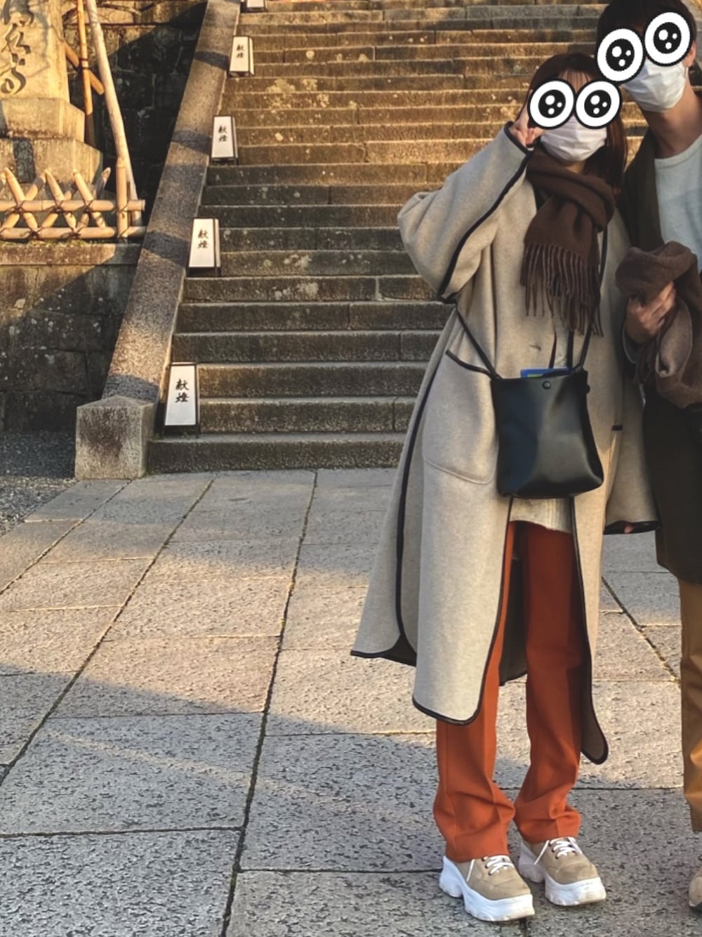 「GUのアイテム（スニーカー、ベージュ系）」を使った、kotomiさん（レディース・161cm）の冬コーディネートの1枚目の写真